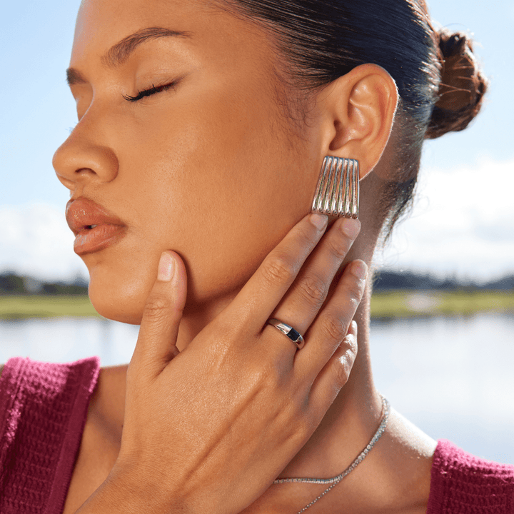 Ember stříbrný prsten se smaragdem